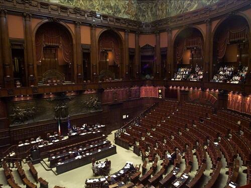 Forza Italia blinda il Rosatellum a misura di leader