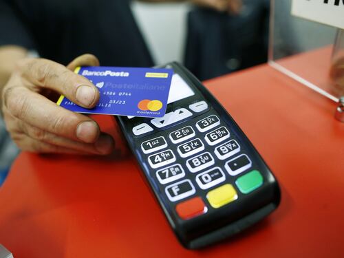 Il governo pensa alla tassa Pos sulle banche. Le novità su pensioni e Superbonus