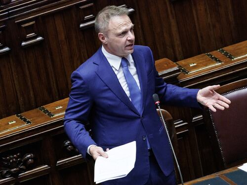 Agricoltura, l’intervista a Lollobrigida: “Modello Italia in Ue. Sulla peste suina in campo l’Esercito”