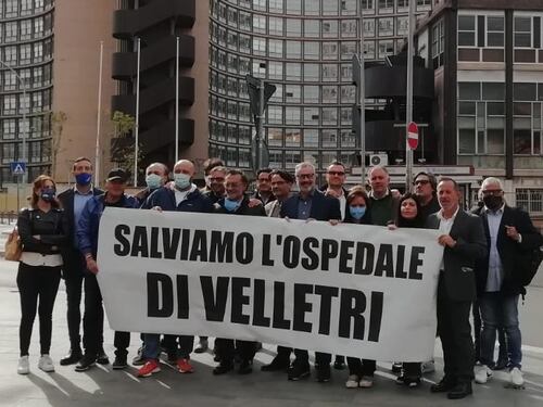 "Salviamo l'ospedale di Velletri", sit-in davanti alla Regione Lazio