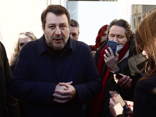 Salvini lancia il blocca ladri: “Così chi ruba nelle case avrà la certezza della galera”