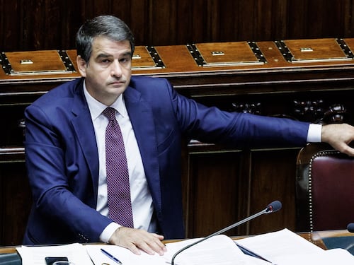 Pnrr, il governo incontra imprese e sindacati. Fitto: il modello rafforza i progetti
