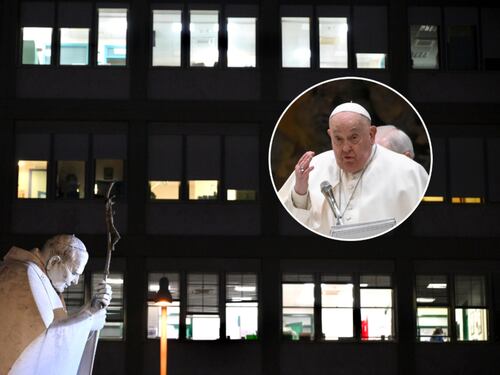Papa Francesco torna a parlare: il messaggio audio in piazza San Pietro. L'ultimo bollettino: come sta