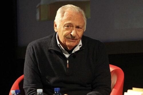 Mogol svela la verità su Lucio Battisti e la politica. Cos'erano le braccia tese