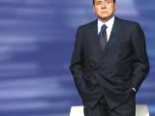 Salta l'incontro Berlusconi-Bertone
