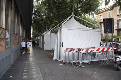 Spin time, altro che "addio gazebo". Via chiusa nei weekend