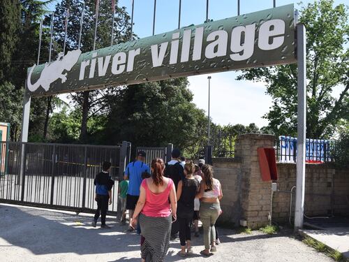 Emergenza al Camping River. La Corte Europea sospende lo sgombero