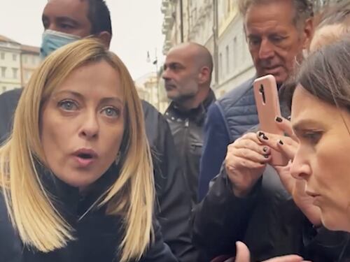 Meloni a valanga su Piazzapulita: cosa deve spiegare Formigli. Il video senza tagli, bomba sul caso valigia