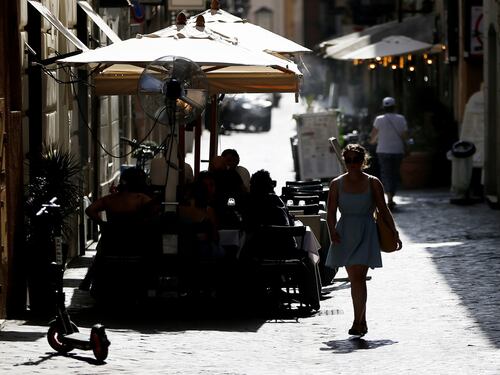 Calano le temperature. Ma dopo il weekend torna il super caldo africano
