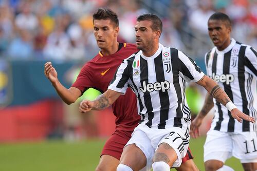 I bianconeri vincono ai rigori il primo Roma-Juve della stagione