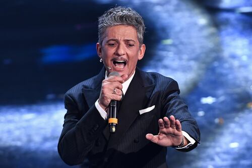 Il business degli eventi non sfonda, Fiorello si consola con il mattone