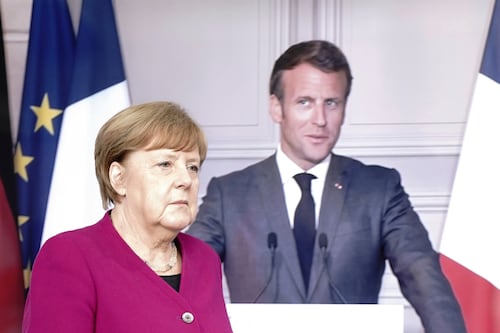 Merkel e Macron firmano il recovery fund da 500 miliardi