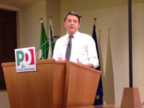 Renzi alla minoranza: "Pronto a cambiare l'Italicum per salvare la riforma"