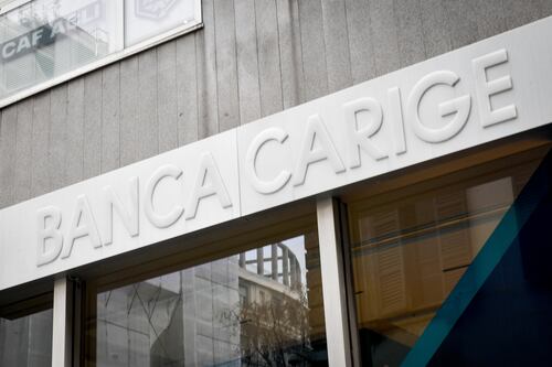 Levano ai poveri per dare alle banche