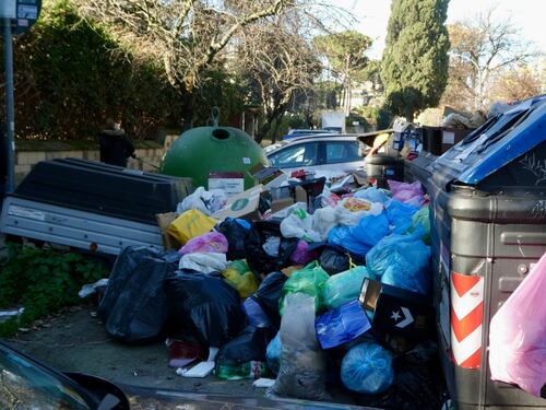 Roma ostaggio degli spazzini