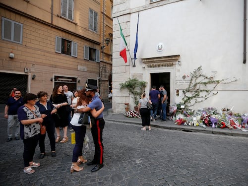 Dal "pacco" al riscatto, così è nata la falsa pista dei magrebini
