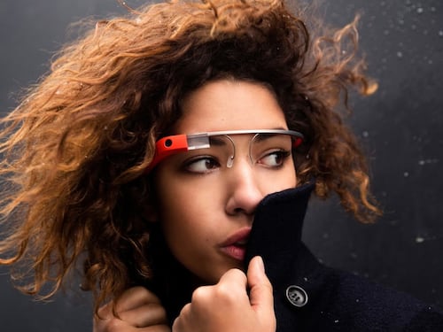 Smart Glass, il mercato tecnologico lancia la sfida a Google