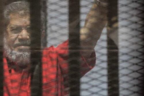 L'ex presidente Morsi muore in tribunale. Proclamato lo stato di allerta