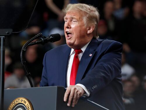 Trump rivela: "Soleimani aveva preso di mira 4 ambasciate"