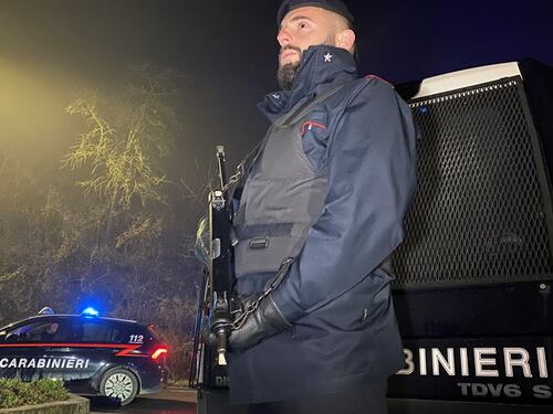 Resti umani in una borsa. "Ecco di chi sono". Macabra scoperta a Napoli