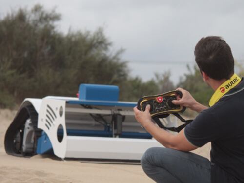 Solarino, il robot semovente a energia solare per pulire le spiagge