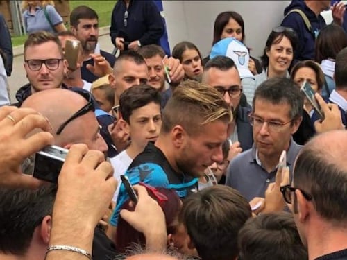Tutto l'amore dei laziali per Immobile