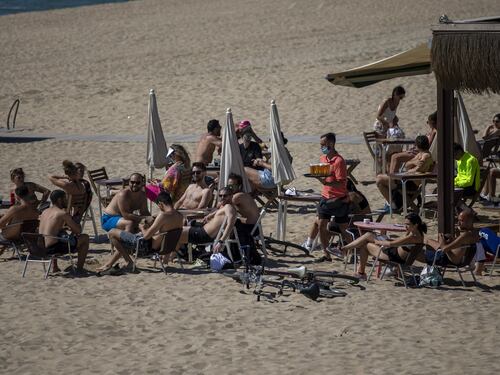 Allarme balneari: "Giovani allergici al lavoro". Italiani snob, assunti gli ucraini per l’estate
