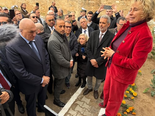 Crosetto ad Hammamet con Stefania Craxi per ricordare l'ex premier socialista