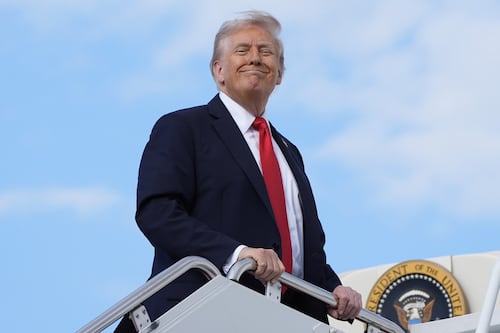 Usa, c'è l'accordo su TikTok. Trump non nomina l'app ma annuncia: "I giovani saranno felici"