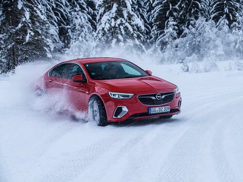 Opel Insigna a prova di neve