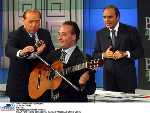 Silvio Berlusconi e Mariano Apicella assolti con formula piena: "Il fatto non sussiste"
