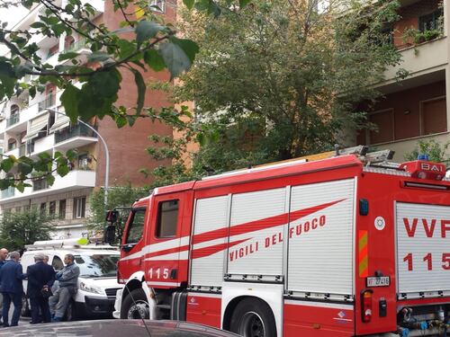Esplode il contatore del gas, ferite tre persone