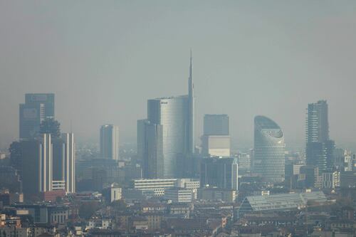 Smog, inquinamento killer in Italia: siamo i primi per morti nell’Ue