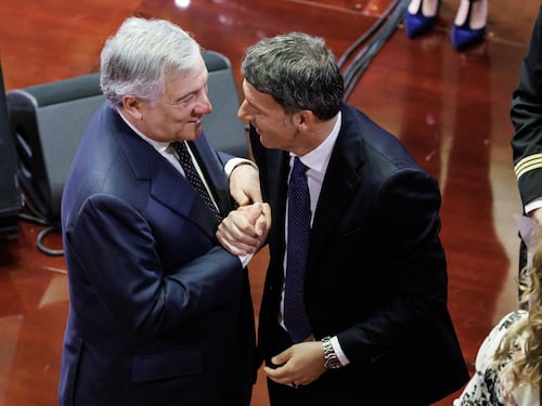 Pd alla prova del Centro, teme l’asse Renzi-Tajani. “Può insidiare Schlein”