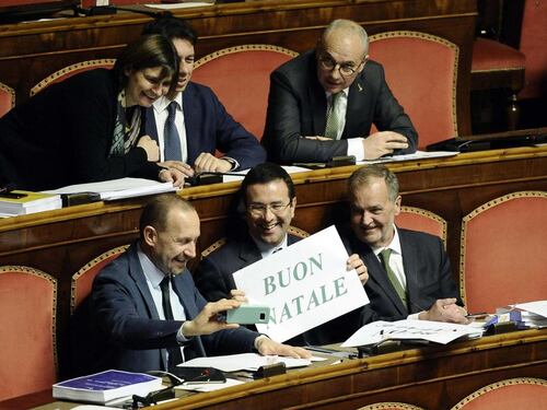 La manovra è legge, via libera al Senato con 140 sì