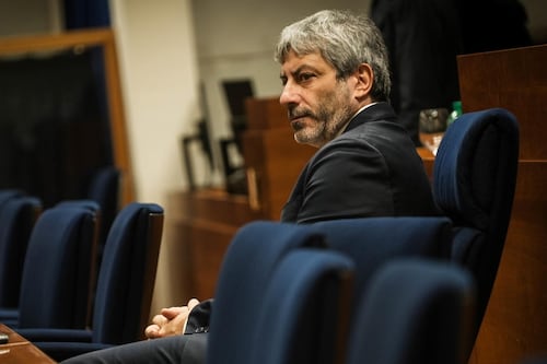 Campania, figuraccia di Fico: "Nomina nulla". Gasparri: ignoranza istituzionale