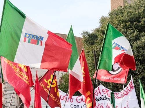 Bufera sull’Anpi in piazza contro il ddl Antisemitismo