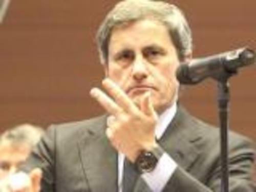 Opposizione spiazzata dai voti di Alemanno