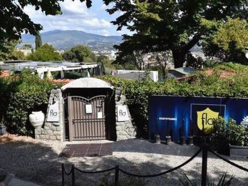Il carabiniere accusato di stupro dalle studentesse si difende: sono un cretino, non uno stupratore