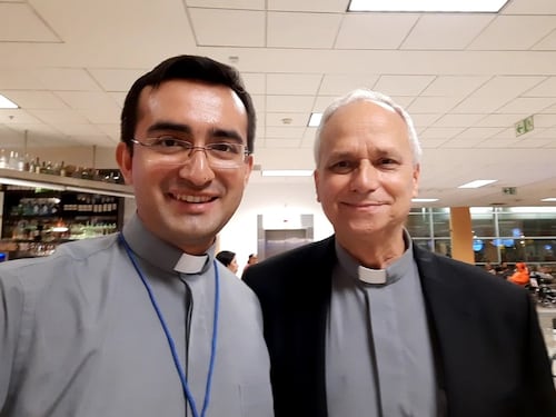 Leone XIV, chi è padre Rimaycuna: "uomo ombra" e prossimo segretario personale del Papa