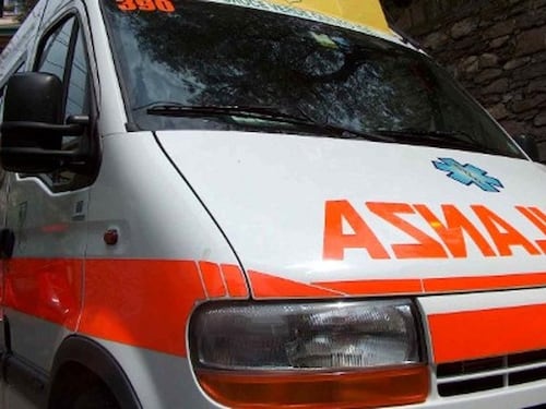 Sondrio, ubriaco e drogato piomba con l'auto sui mercatini di Natale: 4 feriti