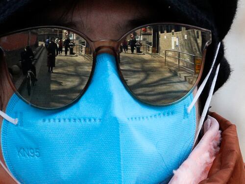 Coronavirus in discoteca a Bologna, le Asl: venite a fare il tampone