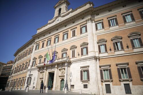 Altro che risparmi, arrivano 205 nuovi assunti tra Camera e Senato