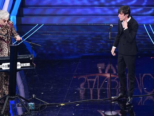 Sanremo 2021, Bugo sbotta: basta parlare di Morgan. Ma mette la sua canzone nell'album
