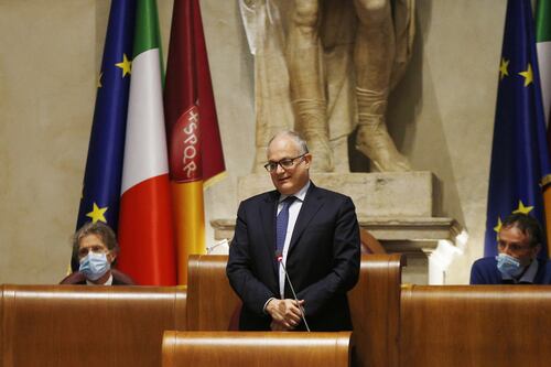 Roma, ecco lo staff di sindaco e assessori. Infornata di nomine e folla di riciclati