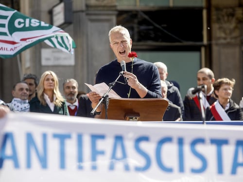 La censura dei vip di sinistra, da Scurati a Zerocalcare tutti contro "l'editore fascista"