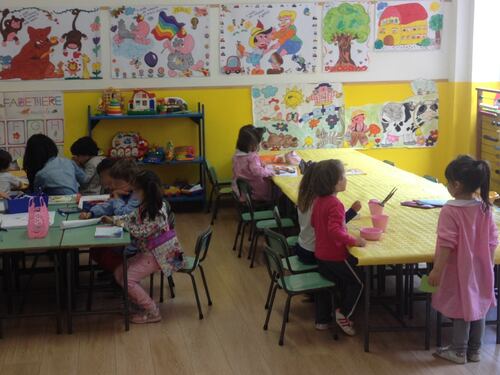 Roma, bambini senza riscaldamento nella scuola Buenos Aires. E i genitori occupano la materna