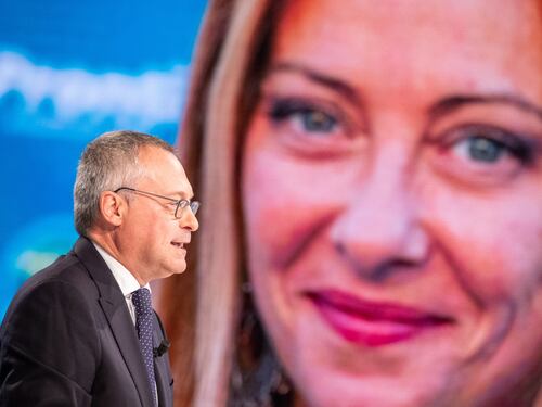 Confindustria sta con Meloni. Bonomi sprona: "Bene, ma ora serve di più su lavoro e taglio delle tasse"