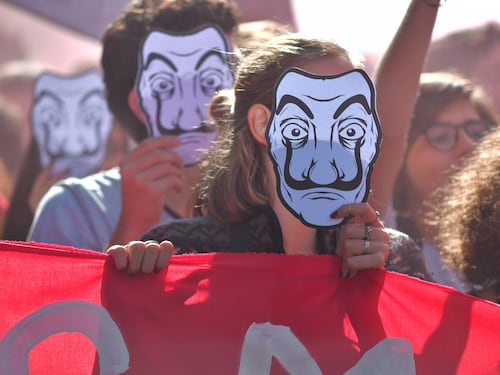 Studenti in piazza contro il governo. La Capitale in tilt fra sciopero e protesta