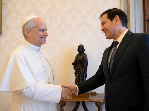 Usa, manovra di disgelo: ufficiali gli incontri con Vaticano e Roma